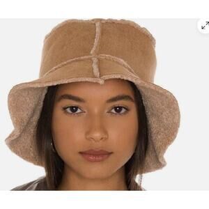 Hat Attack Womens One Size Reversible Faux Shearling Bucket Hat Natural